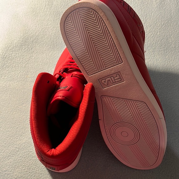 FILA Men's Shoes - size 11 - Picture 10 of 11